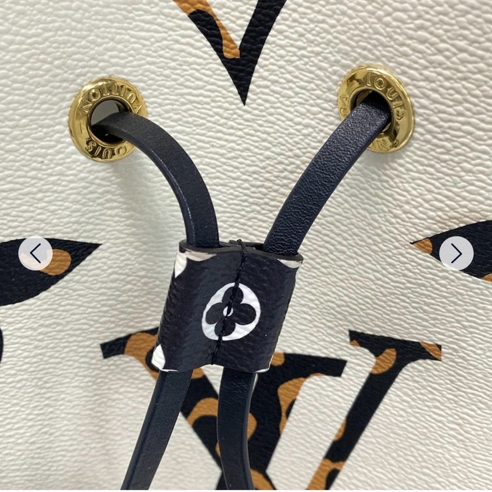 Authentic Louis Vuitton limited edition white jungle neonoe cream white black - Picture 5 of 16